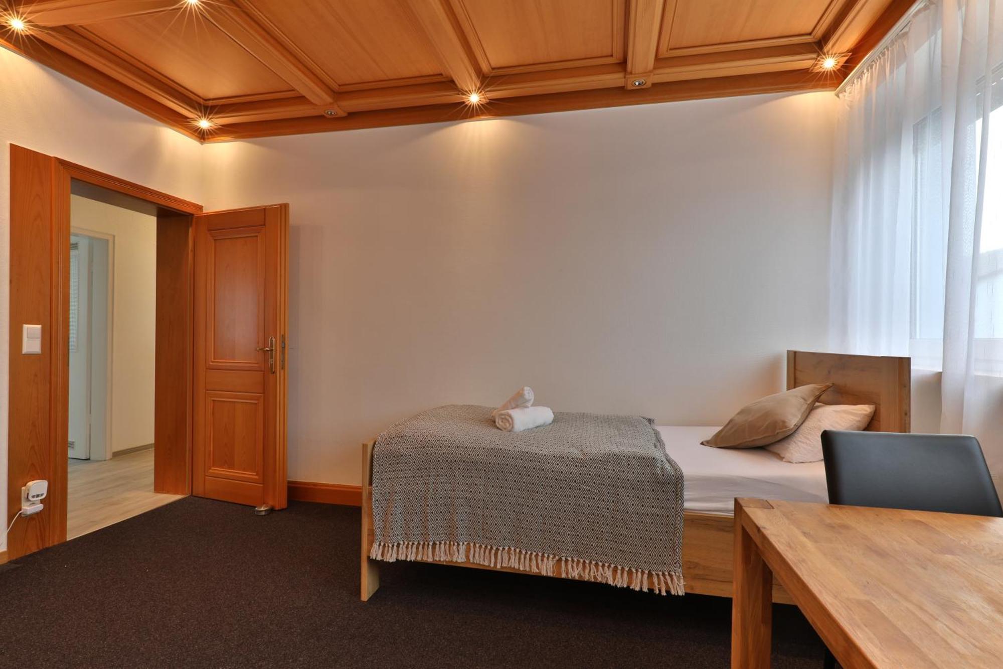 Moderne Ferienwohnungen - Service Wie Im Hotel เกิพพิงเงน ภายนอก รูปภาพ