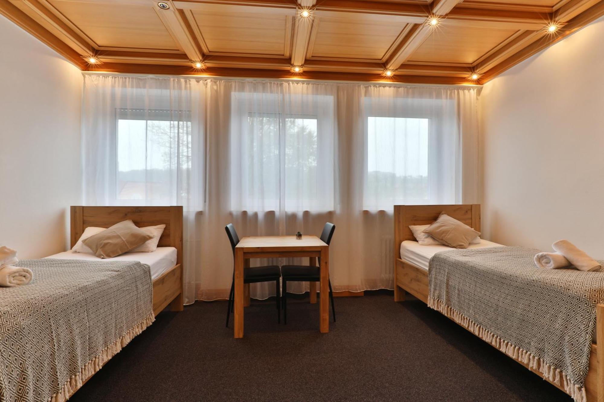 Moderne Ferienwohnungen - Service Wie Im Hotel เกิพพิงเงน ภายนอก รูปภาพ